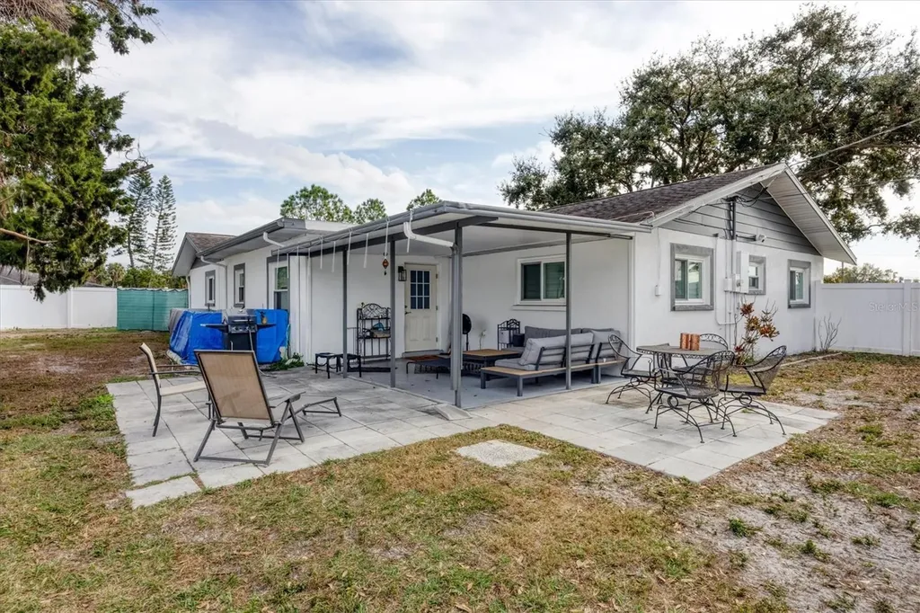 322 Linden Drive Ellenton FL 34222
