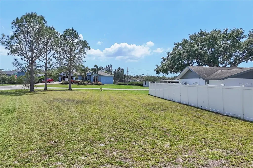 322 Linden Drive Ellenton FL 34222