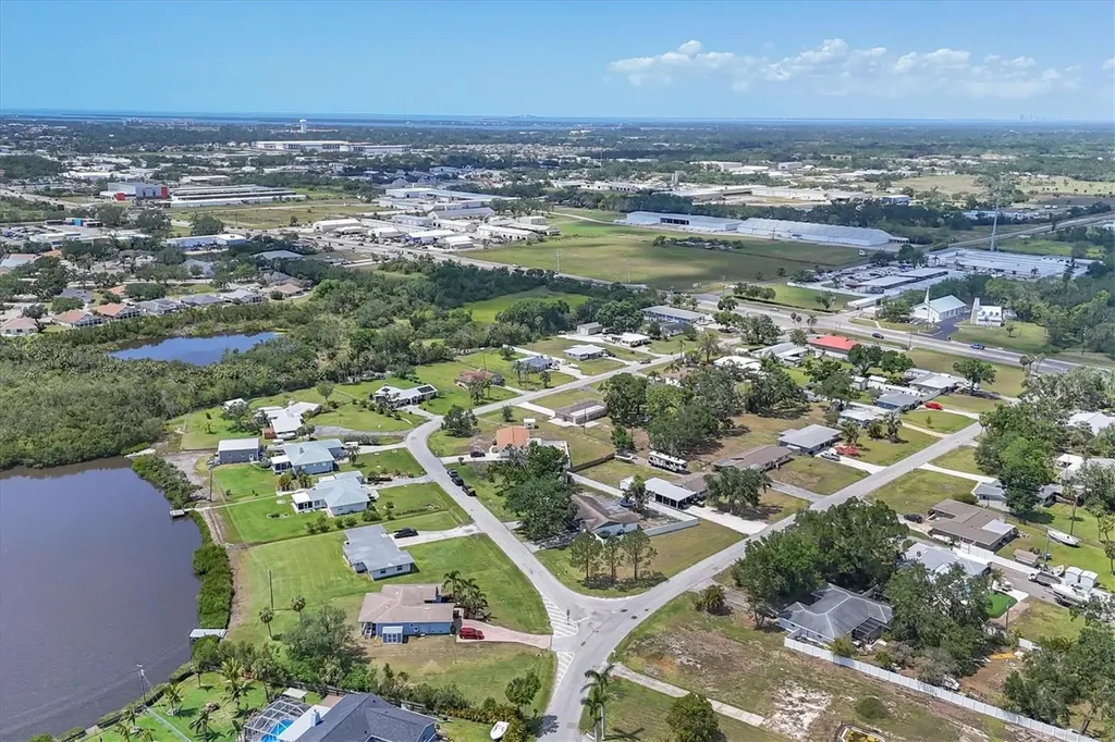 322 Linden Drive Ellenton FL 34222
