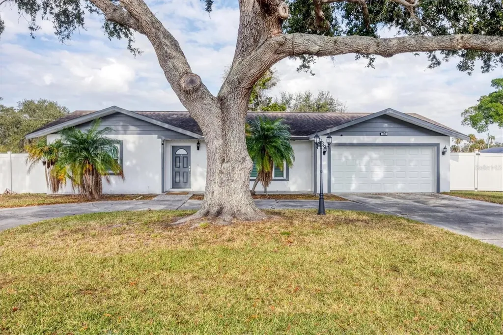 322 Linden Drive Ellenton FL 34222