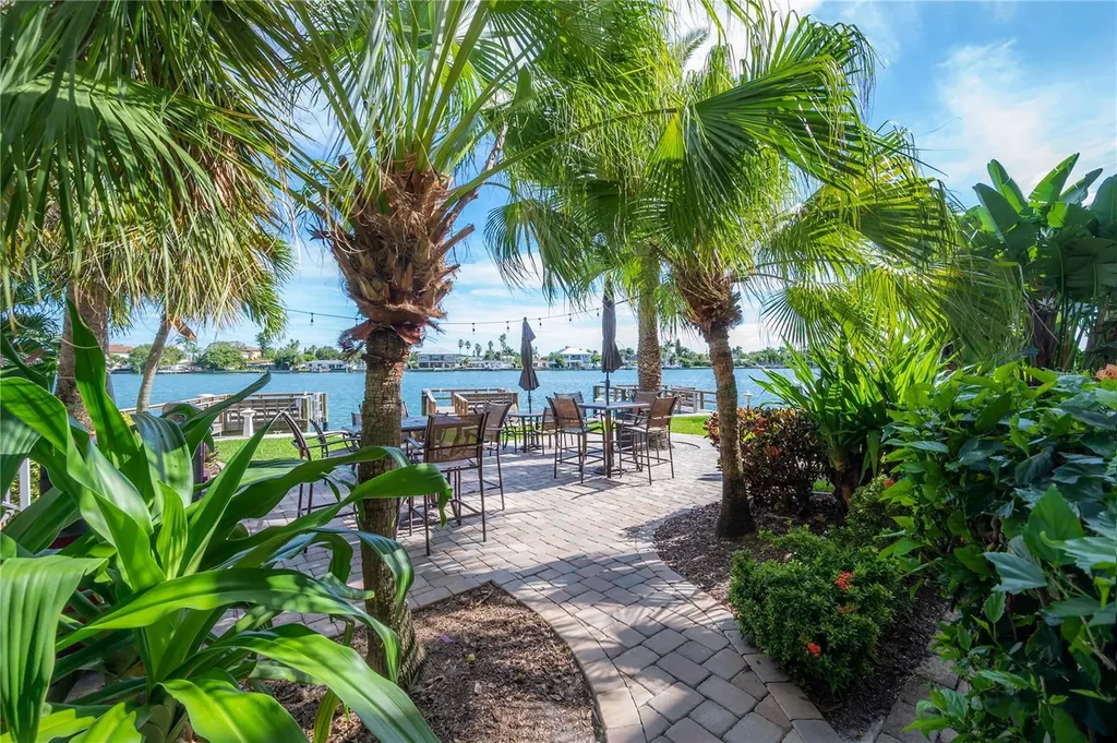 10265 Gulf Boulevard St Petersburg FL 33706