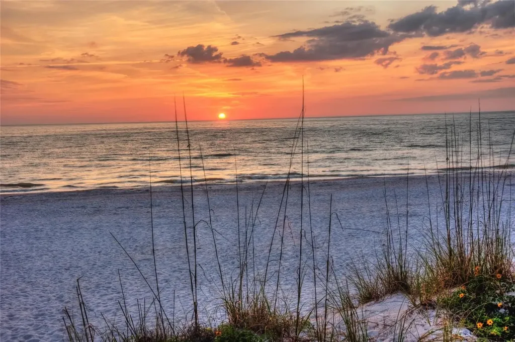 10265 Gulf Boulevard St Petersburg FL 33706