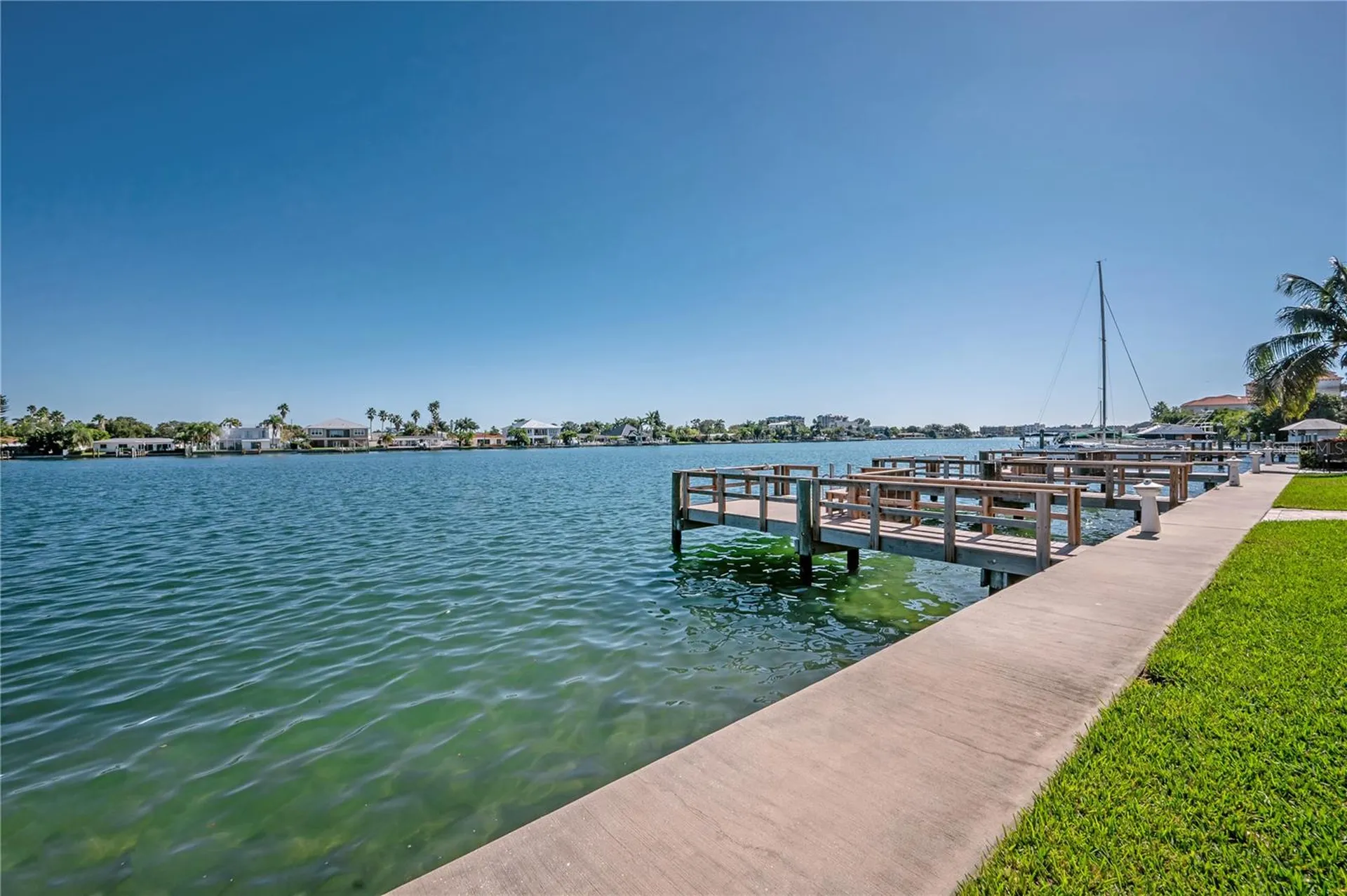 10265 Gulf Boulevard St Petersburg FL 33706