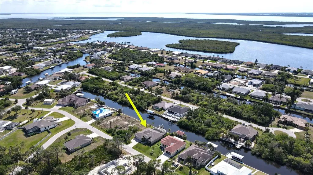 17350 Bayharbor Circle Port Charlotte FL 33948