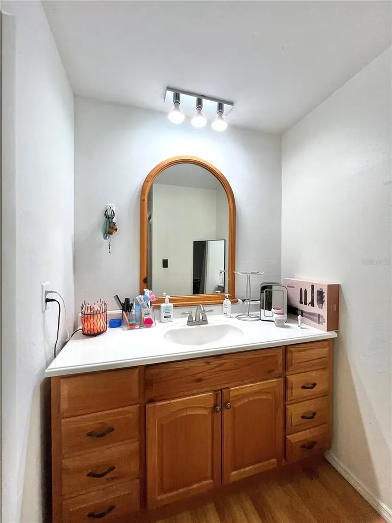 2811 SW Archer Road Gainesville FL 32608