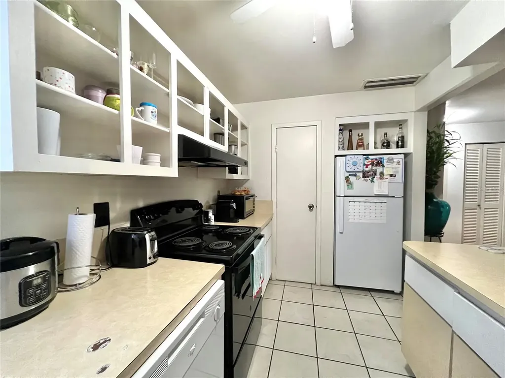 2811 SW Archer Road Gainesville FL 32608
