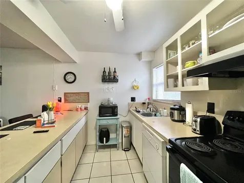 2811 SW Archer Road Gainesville FL 32608