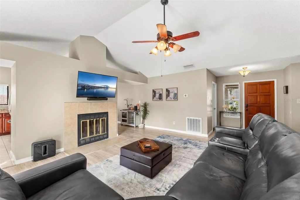 1026 Weaver Drive Oviedo FL 32765