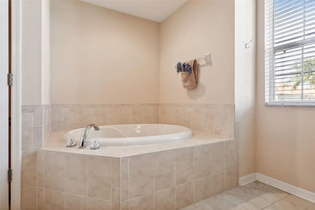 1430 Beaconsfield Drive Wesley Chapel FL 33543