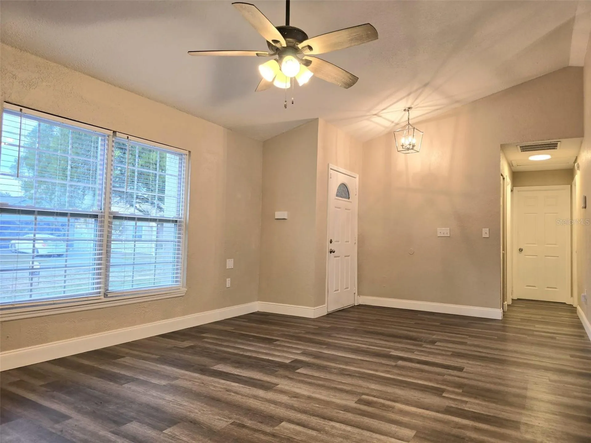 326 Colonade Court Kissimmee FL 34758