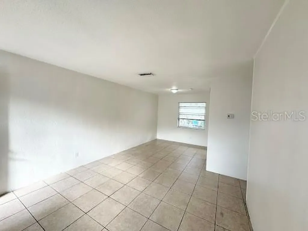1221 Kennedy Road Daytona Beach FL 32117