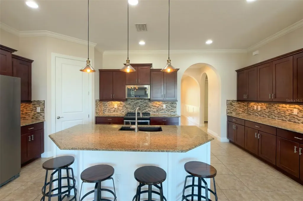 4610 Royal Dornoch Circle Bradenton FL 34211
