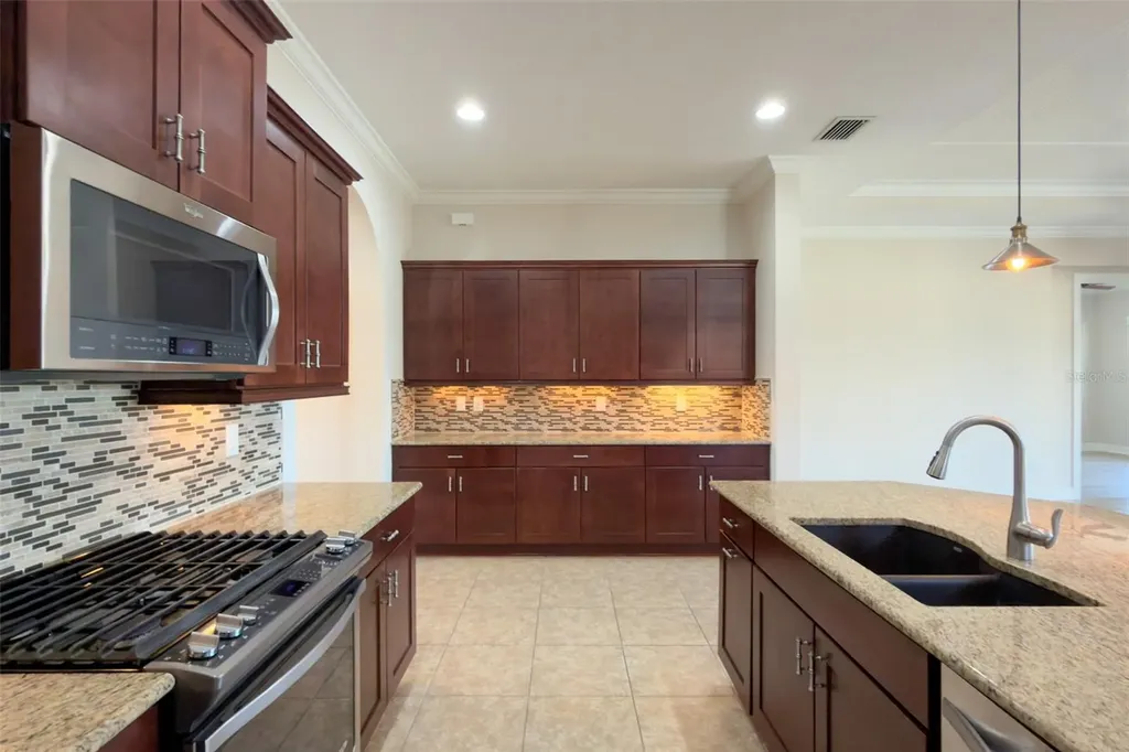 4610 Royal Dornoch Circle Bradenton FL 34211