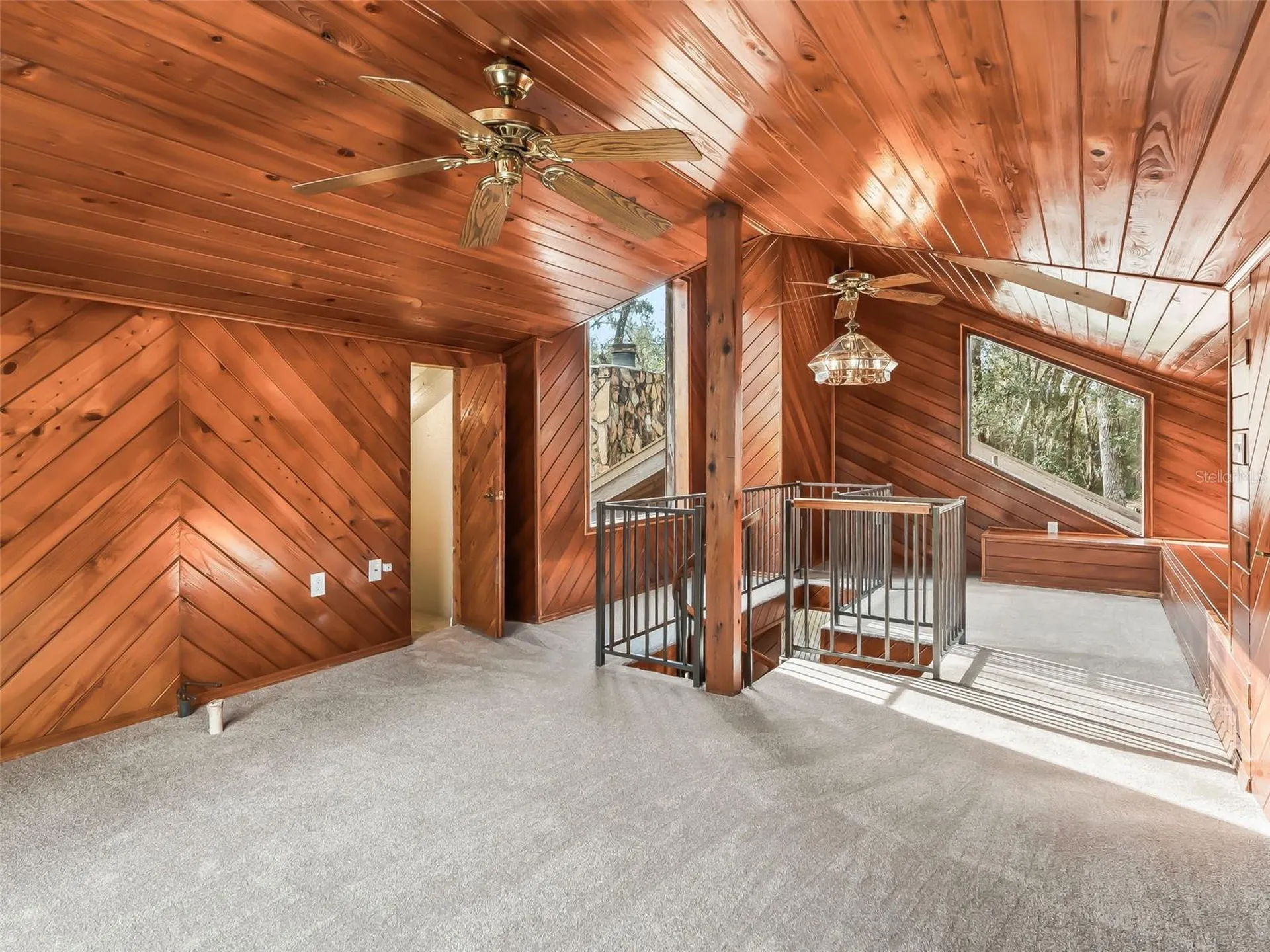 11398 Cr 682 Webster FL 33597