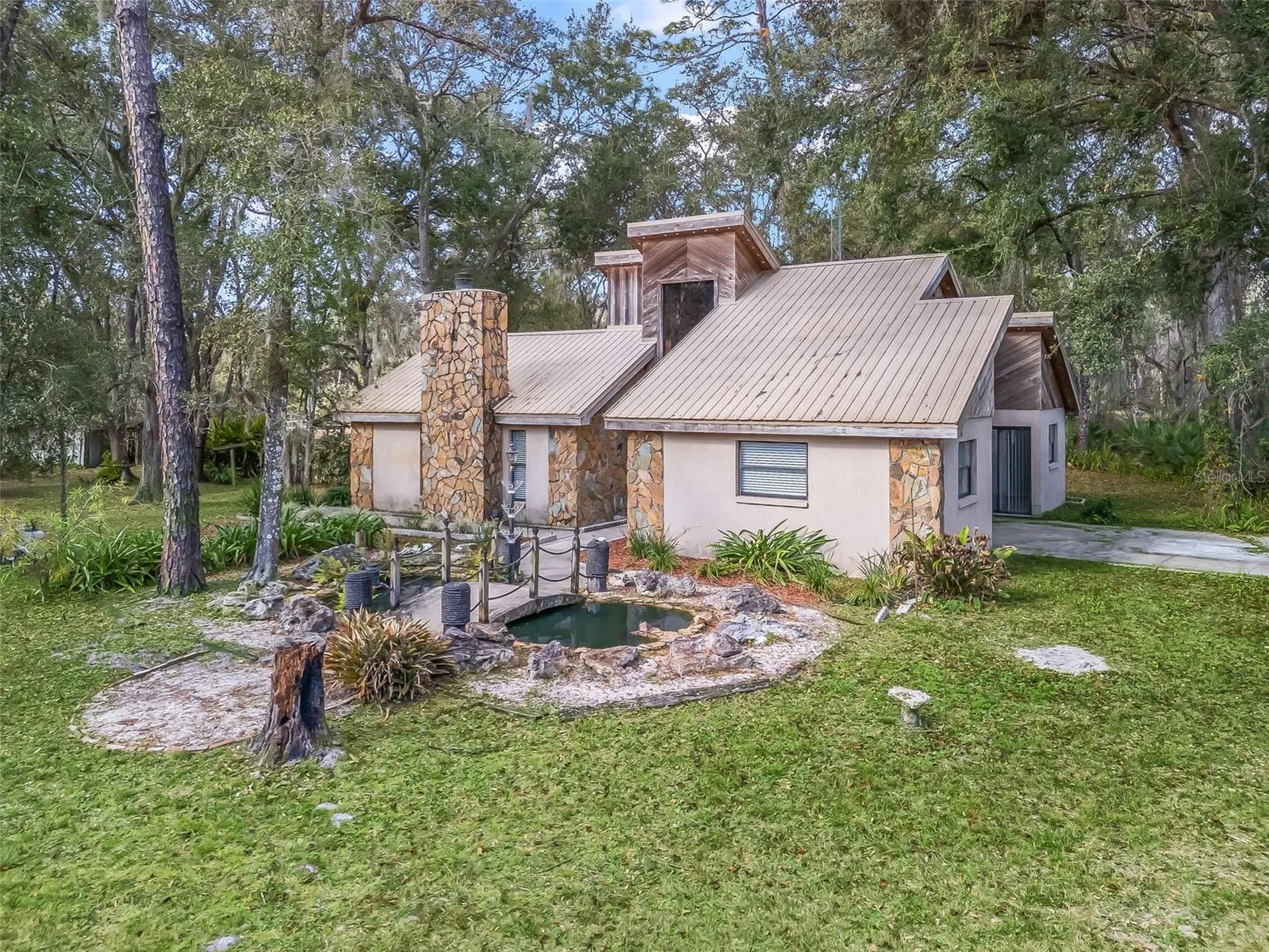 11398 Cr 682 Webster FL 33597