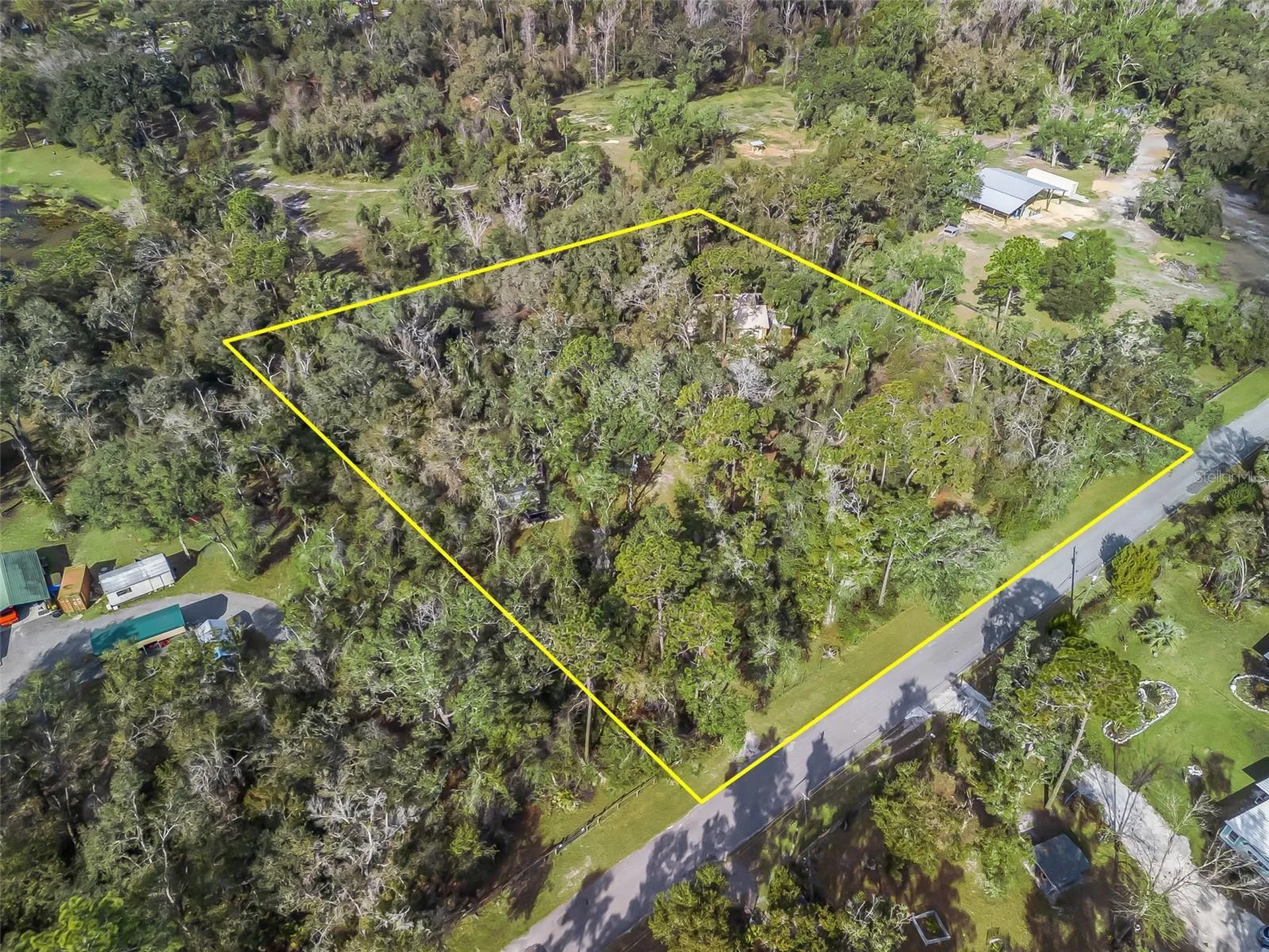 11398 Cr 682 Webster FL 33597