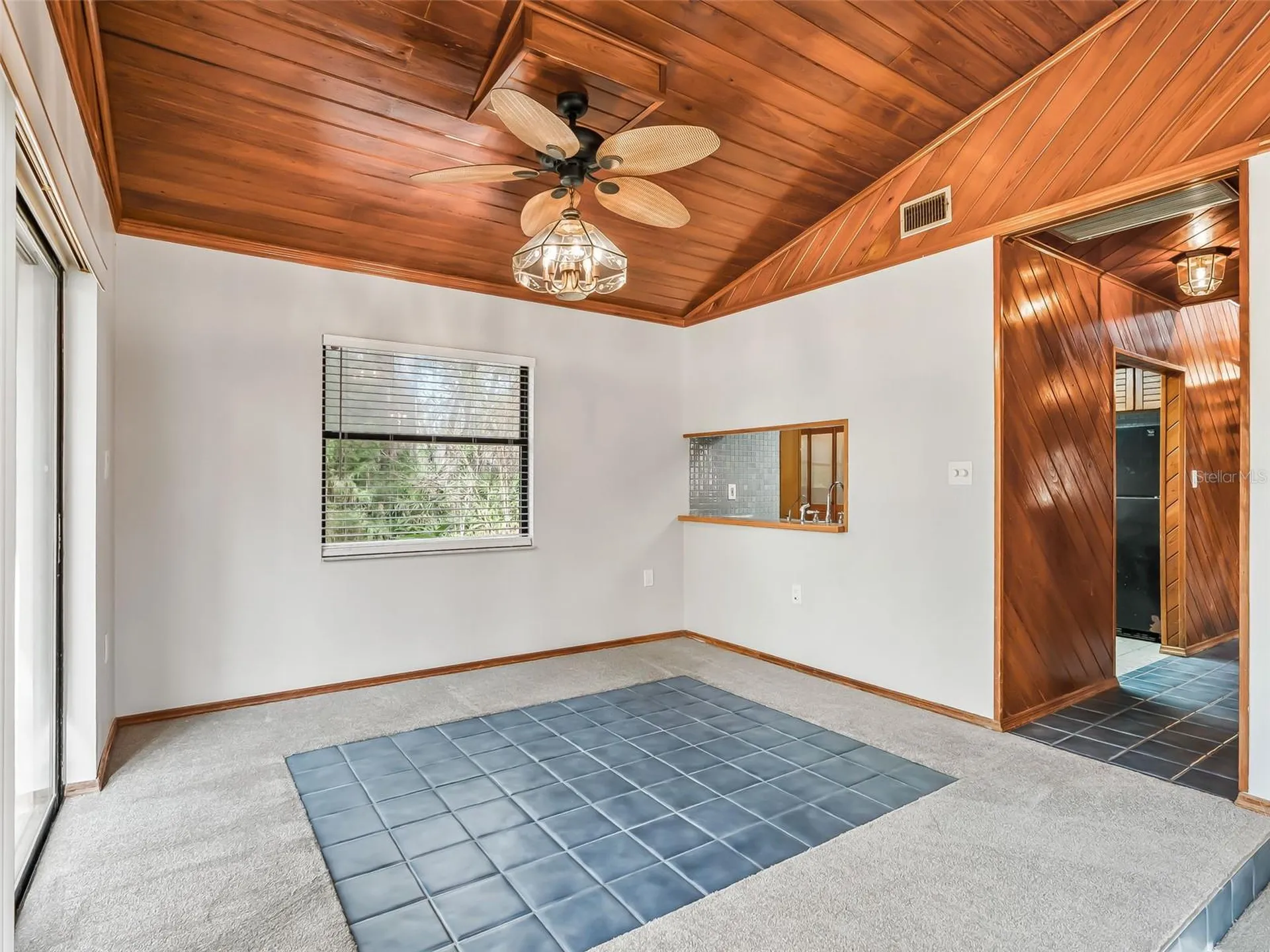 11398 Cr 682 Webster FL 33597