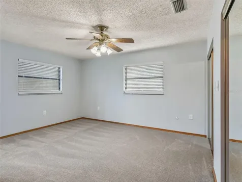 11398 Cr 682 Webster FL 33597