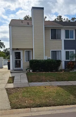 6426 Rockpointe Drive Tampa FL 33634
