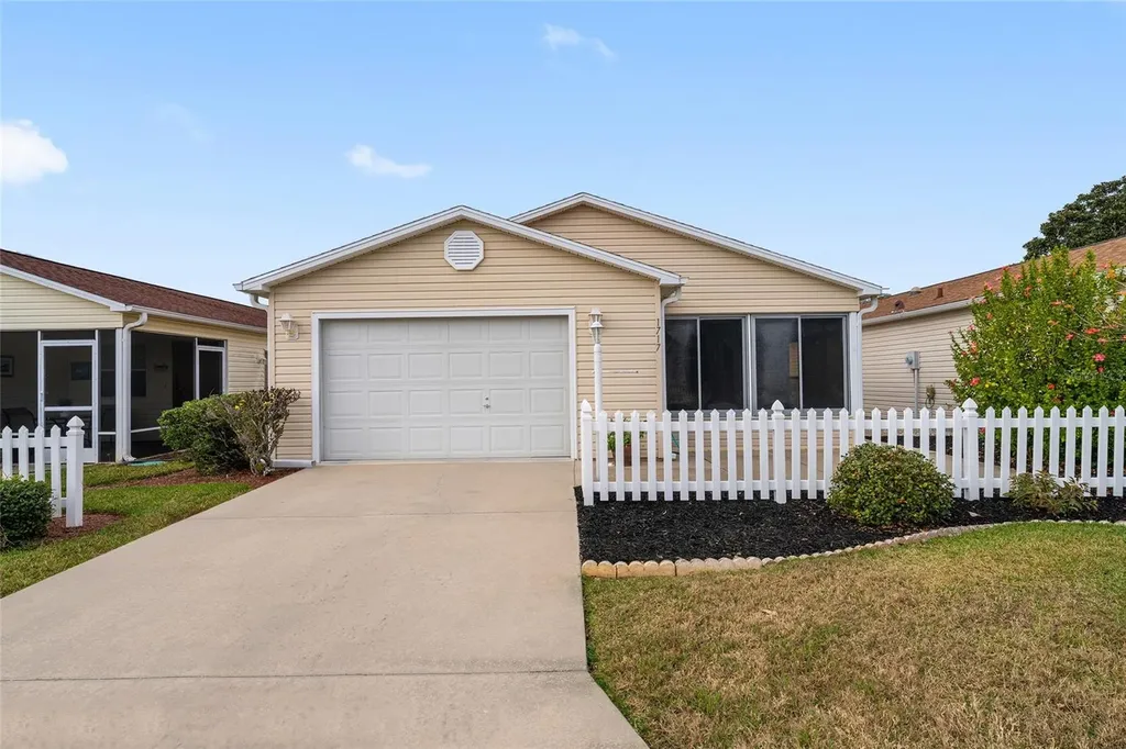1717 Moreno Place The Villages FL 32159