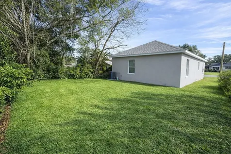 2460 Church Street Sanford FL 32771