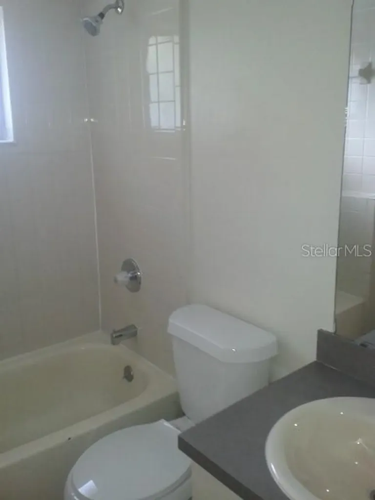 3285 Split Willow Drive Orlando FL 32808