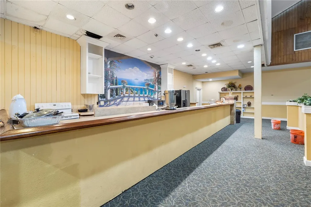 10511 Main Street Thonotosassa FL 33592