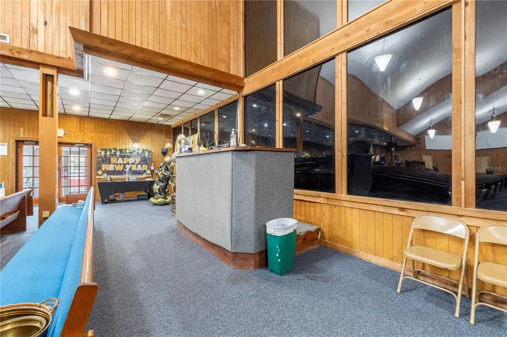 10511 Main Street Thonotosassa FL 33592
