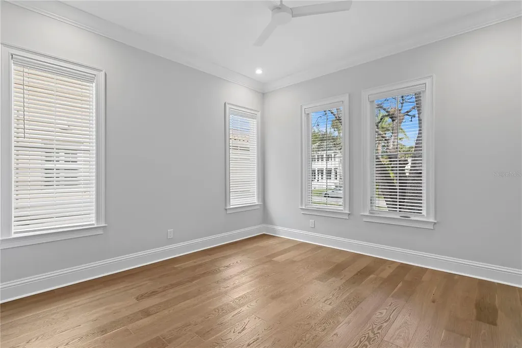 4614 W Lowell Avenue Tampa FL 33629