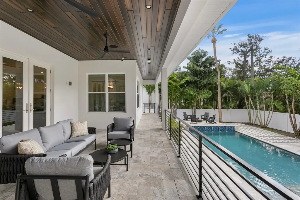 4614 W Lowell Avenue Tampa FL 33629