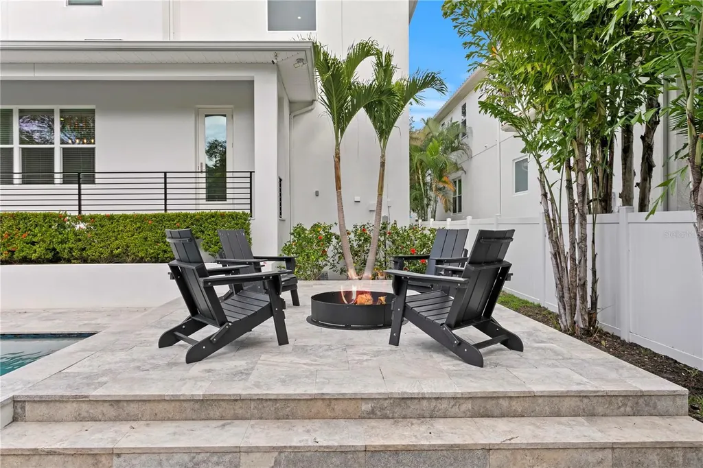 4614 W Lowell Avenue Tampa FL 33629