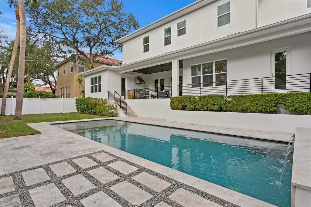 4614 W Lowell Avenue Tampa FL 33629