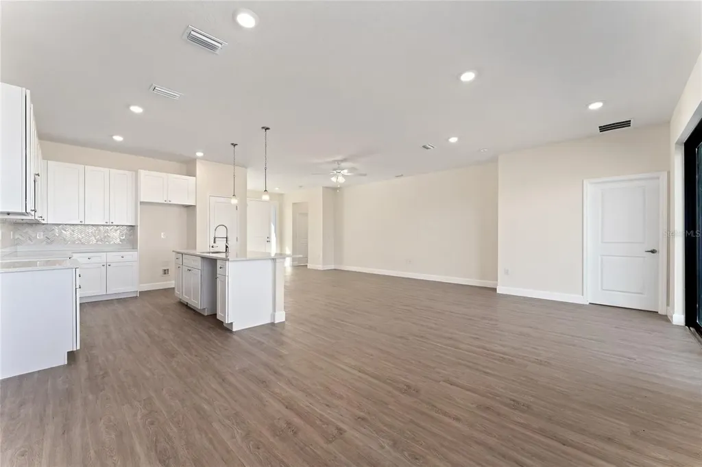 1059 Wing Road SW Palm Bay FL 32908