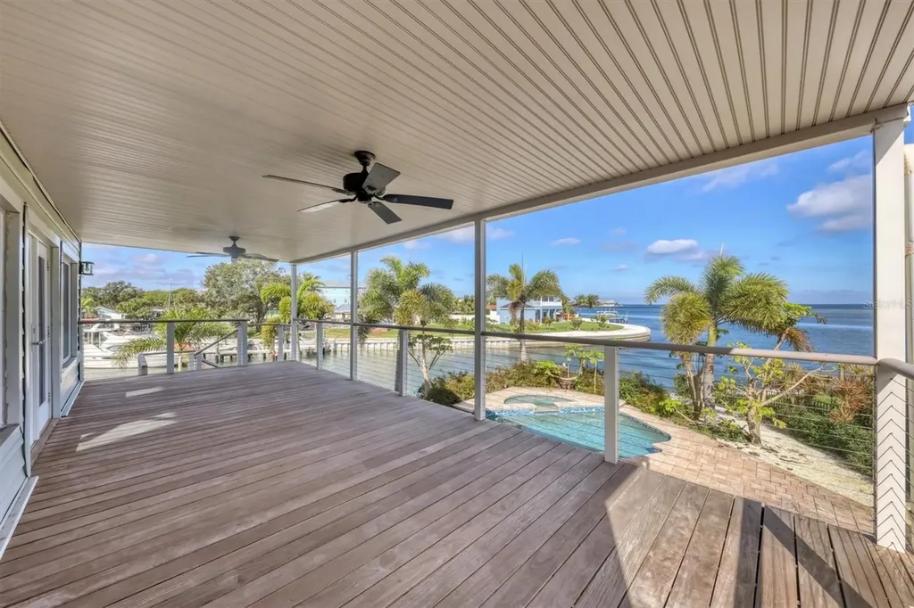 3601 Coquina Key Drive SE St Petersburg FL 33705