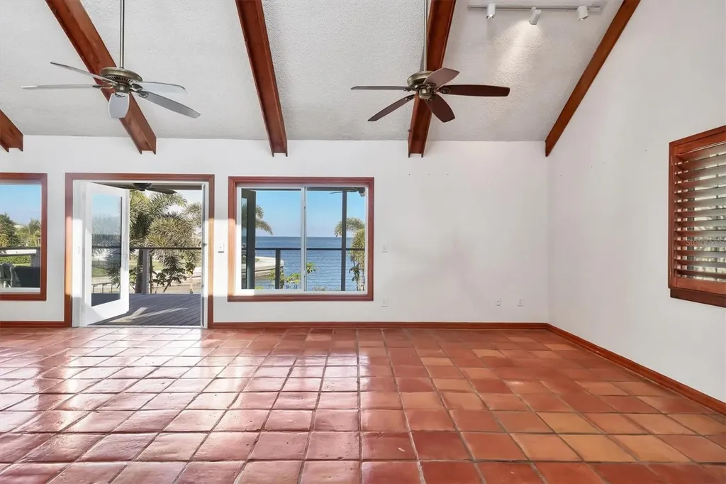 3601 Coquina Key Drive SE St Petersburg FL 33705