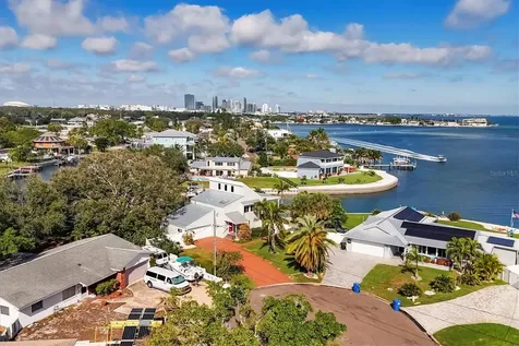 3601 Coquina Key Drive SE St Petersburg FL 33705