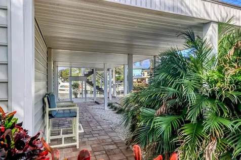 3601 Coquina Key Drive SE St Petersburg FL 33705