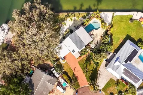 3601 Coquina Key Drive SE St Petersburg FL 33705