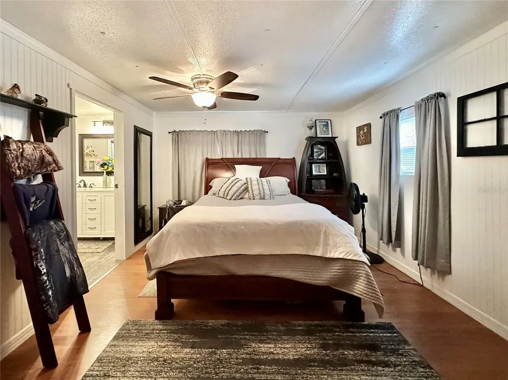 9430 Carolina Way Fanning Springs FL 32693
