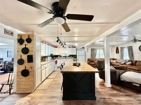9430 Carolina Way Fanning Springs FL 32693