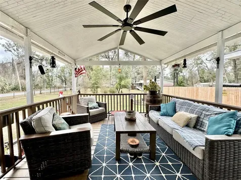 9430 Carolina Way Fanning Springs FL 32693