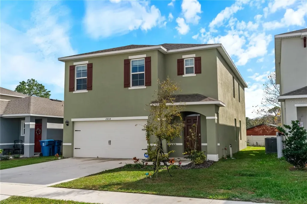 2454 Taloncrest Eagle Lake FL 33839