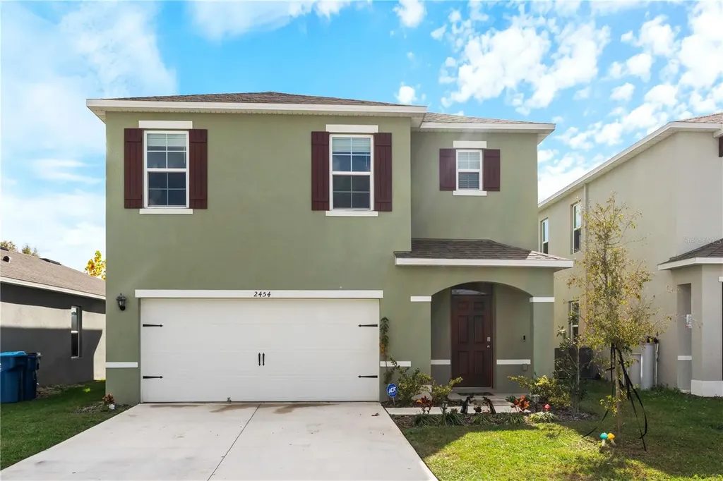 2454 Taloncrest Eagle Lake FL 33839