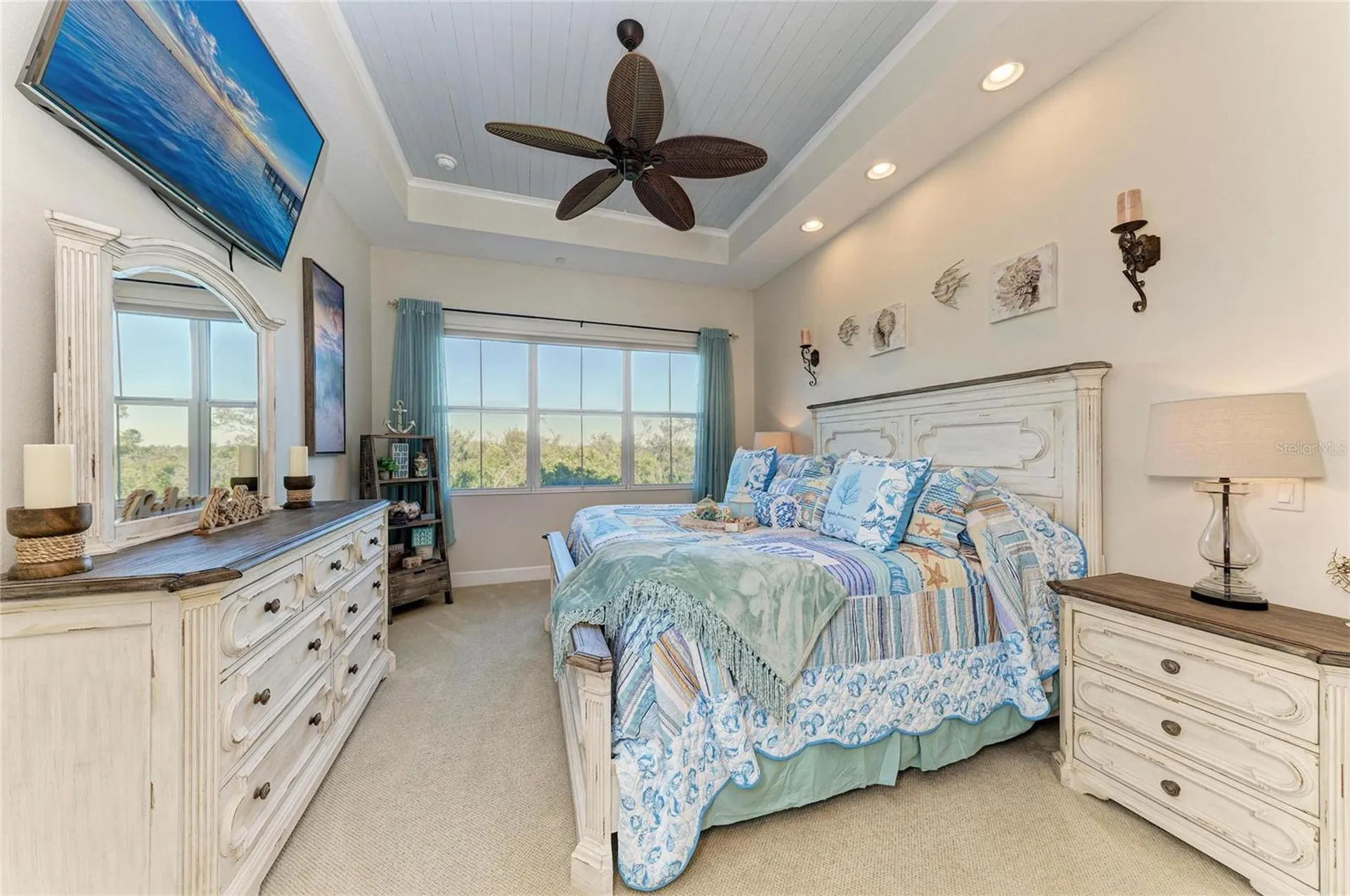 339 Sapphire Lake Drive Bradenton FL 34209