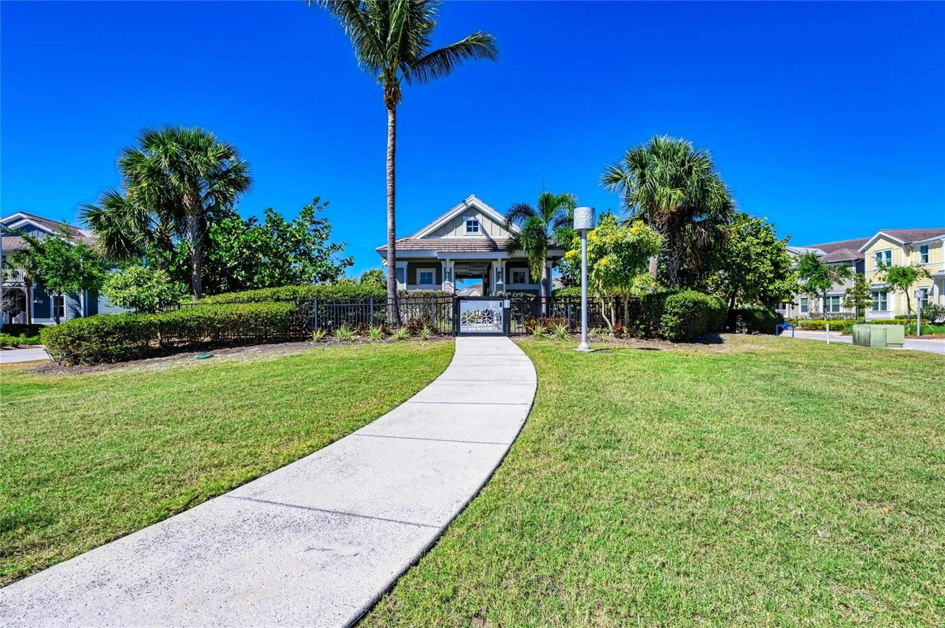 339 Sapphire Lake Drive Bradenton FL 34209