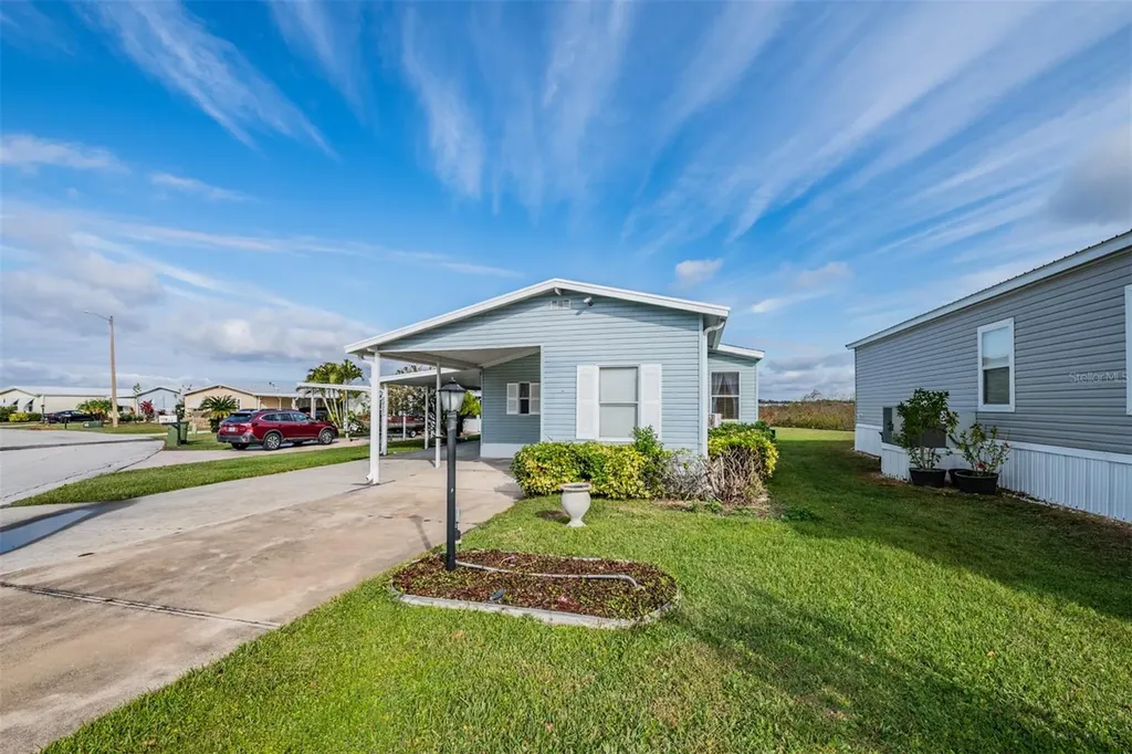 6827 S Lake Henry Drive NE Winter Haven FL 33881