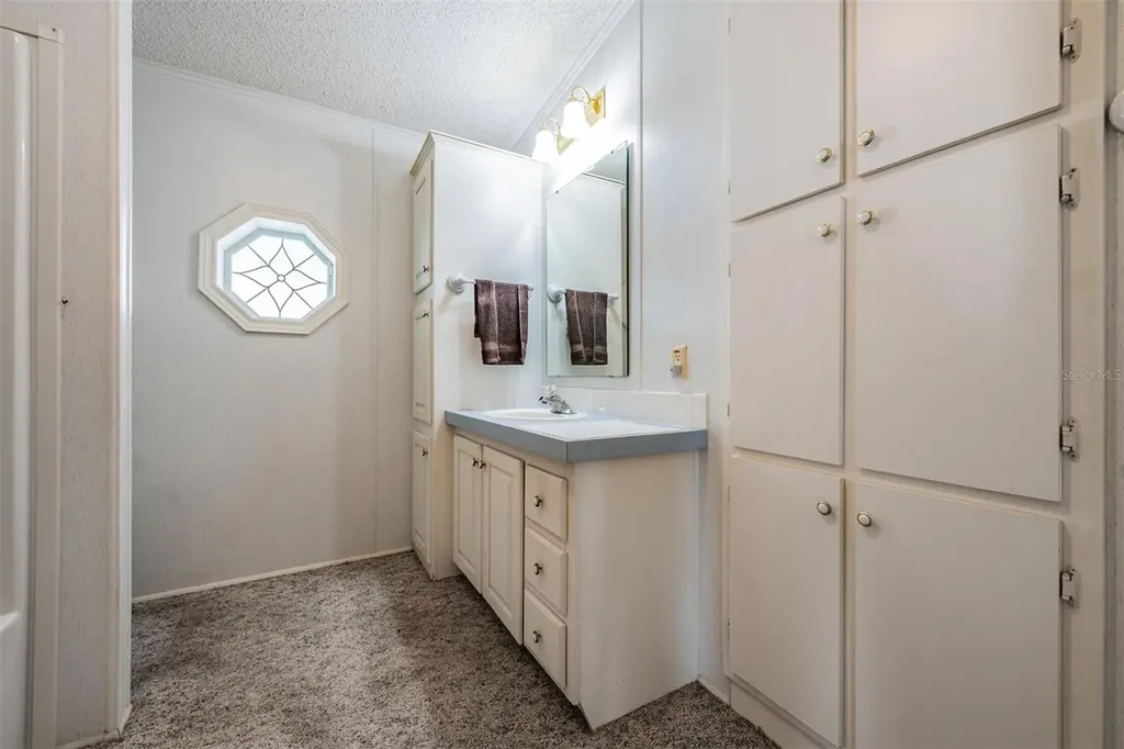 6827 S Lake Henry Drive NE Winter Haven FL 33881