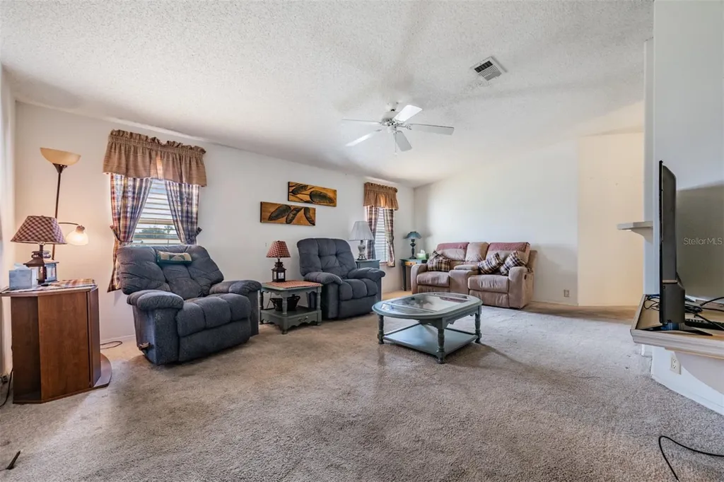 6827 S Lake Henry Drive NE Winter Haven FL 33881