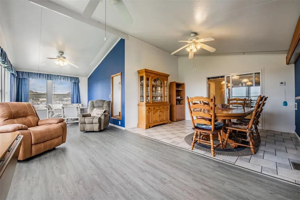 6827 S Lake Henry Drive NE Winter Haven FL 33881