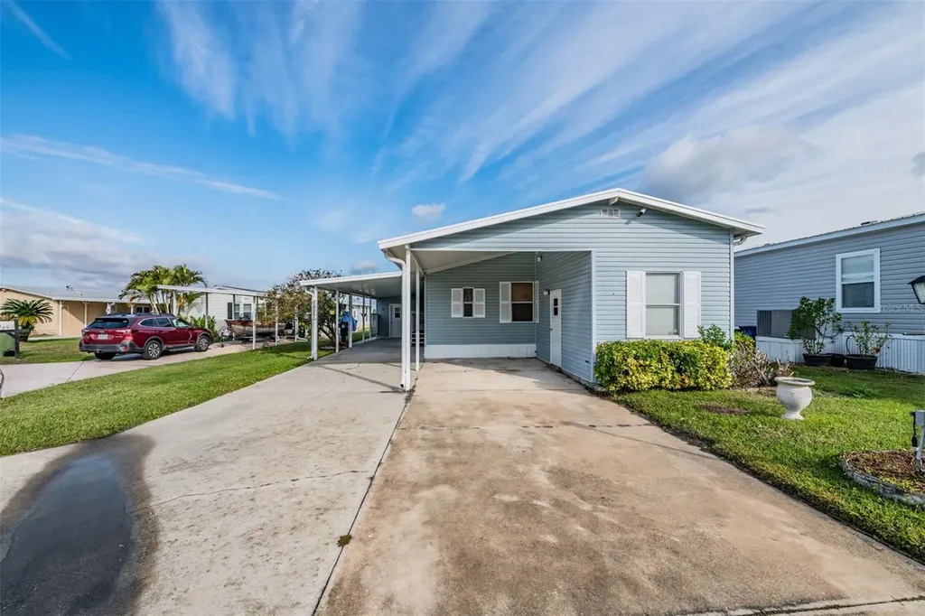 6827 S Lake Henry Drive NE Winter Haven FL 33881